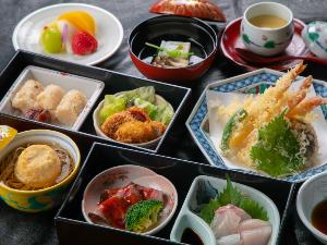 【お子様のお食事一例】お子様に優しい季節の味わいを。
