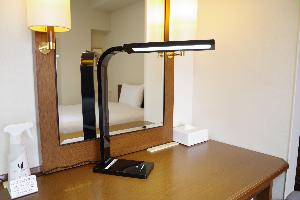 貸出備品【電気スタンド】