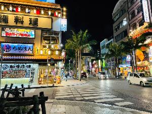 夜の国際通り