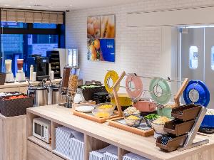 【無料朝食】ビュッフェカウンター提供イメージ