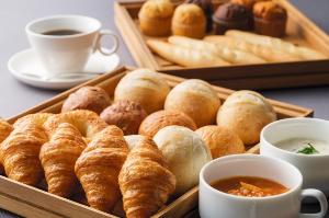 朝食（スープ・パン・コーヒー）　イメージ