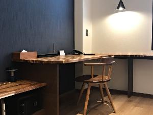 ◆ダブルルーム／デスクは日中のワーケーションにも（客室一例）