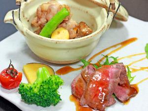 秋田牛ステーキ、比内地鶏ロースト山椒香味ソース