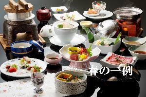 【料理２:旬魚旬菜会席】春のイメージ（季節や仕入により内容・器が変更する場合ございます）