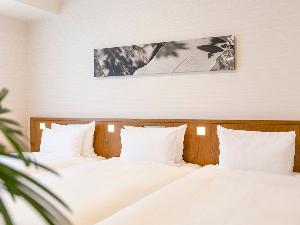 【トリプルルーム】みんなで並んで休めるお部屋。お友達同士やご家族での旅行におすすめです♪