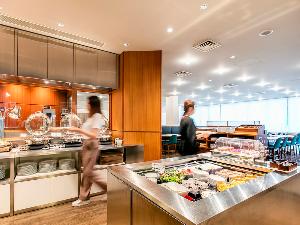 【朝食ビュッフェ】沖縄グルメに和食・洋食と幅広く取り揃え、それぞれのお好みの朝をお届けします♪