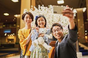 帝国ホテル本館ロビーで家族写真を撮りませんか
