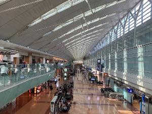 羽田空港内情景
