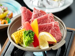 【台物】レモンステーキ陶板焼き　※和牛 トウモロコシ 玉葱 パプリカ ブロッコリー　※イメージです