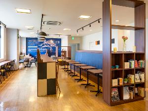 ×【ライブラリーカフェ】彦根城の”城下町”をコンセプトにしたクラシックモダンな空間