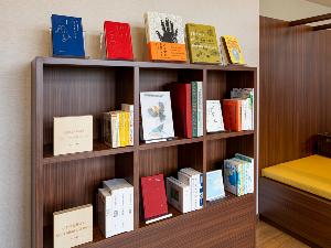 ×【ライブラリーカフェ】プロが選書した書籍をお楽しみいただけます