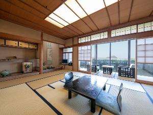 本館10畳/竹の間　オーシャンビューの数寄屋造り