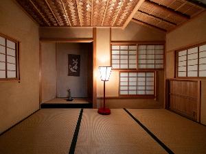 本館10畳/梅の間　三畳台目の茶室付