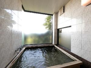 砂ろ過の循環風呂、湯冷めがしにくく柔らかい肌触り