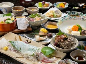 玄界灘の魚介類を用いた会席料理