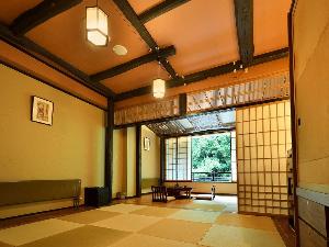 「せせらぎ館」