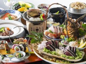 【旬彩物語／海幸コース】ぷりっぷりの地物伊勢海老の姿造りにとろ～り！鮑のバター焼きなど