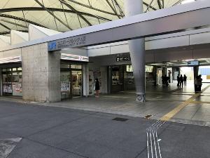 ◆周辺観光｜ユニバーサルシティ駅（公共交通機関で約29分）