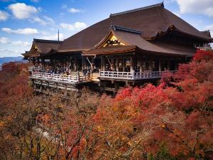 ◆周辺観光・京都｜清水寺（公共交通機関で約85分）