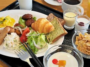 ■朝食のご案内■朝食会場 １階■朝食時間 ７：００〜９：３０