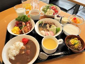 ■朝食のご案内■朝食会場 １階■朝食時間 ７：００〜９：３０