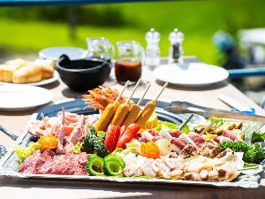 地元の野菜やお肉を盛り沢山にご用意いたしております。※写真はイメージです。