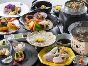 「ふぐ九絵と冬の土佐風会席」ふぐ九絵食べ比べ鍋に伊勢海老味噌スープ仕立て、黒毛和牛柚子釜焼きを堪能