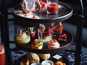 ◆Afternoon｜専属パティシエによる、季節の食材を使ったアフターヌーンティーセット