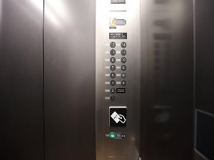 エレベーター【11名様まで可能】