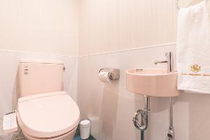 全てのお部屋のトイレは温水洗浄希望付き♪