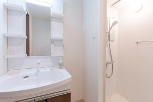 【スーペリアツイン】広めのシャワーヘッドで1日の疲れをさっぱり洗い流してください♪