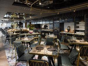 ◆Restaurant｜朝は焼きたてクロワッサンと、淹れたてのコーヒーの香りが漂います