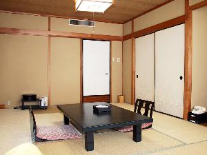 西館和室8畳