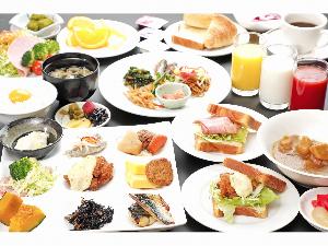 宮崎名物も並ぶ朝食バイキング