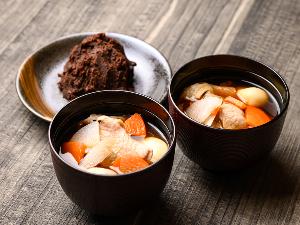 ×【豊川限定赤みそ豚汁】愛知の名産「豆味噌」を愛知県産のフクユタカを使って丁寧に仕込んだ赤味噌の豚汁