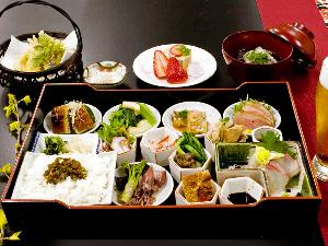 料理長の気まぐれお弁当　※写真はイメージです