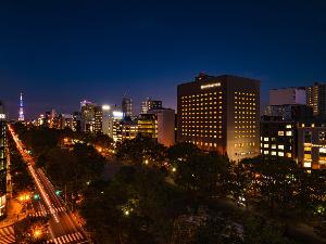 大通公園沿いに建つ札幌ビューホテル大通公園の夜景