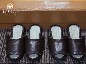い草の感触が気持ちよい館内用スリッパ