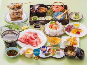 鰻ひつまぶしや黒毛和牛しゃぶしゃぶ、お造り五種や季節の天ぷらなどが楽しめる「ひつまぶし会席」　※イメージです