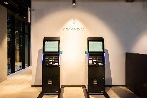 自動チェックイン機
