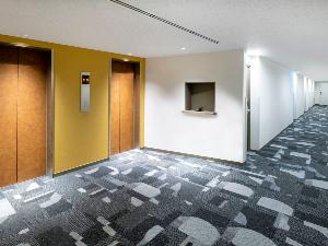 【客室廊下】
