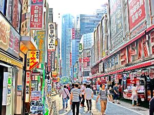 【新宿電気街】有名ブランドや人気家電製品をお求めの方へおすすめ！当ホテルから徒歩10分でショッピングをお楽しみいただけます♪