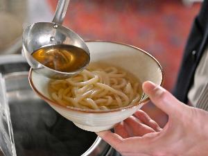 【無料朝食】うどん（イメージ）