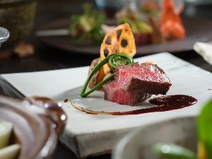 ■和会席「萌木膳」お料理一例／北の風と大地と海が育んだ滋味の数々を、丹精を尽くして供します