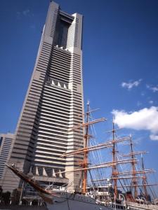 みなとみらいにそびえ立つランドマークタワーに横浜ロイヤルパークホテルがございます