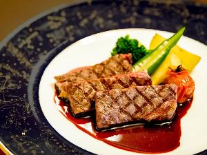 夕食メニュー（一例）