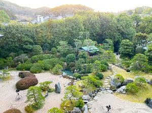 和室日本庭園側