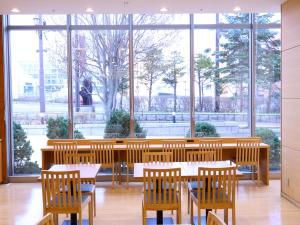 ◆1階レストラン＜CAFE OASIS＞