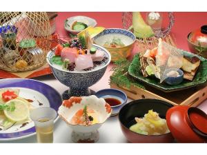 オリジナルの金目鯛鍋をメインとしたお料理
