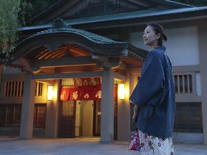 【山中温泉】菊の湯・山中座～山中の中心にある共同浴場。湯煙が漂う趣のある建物～